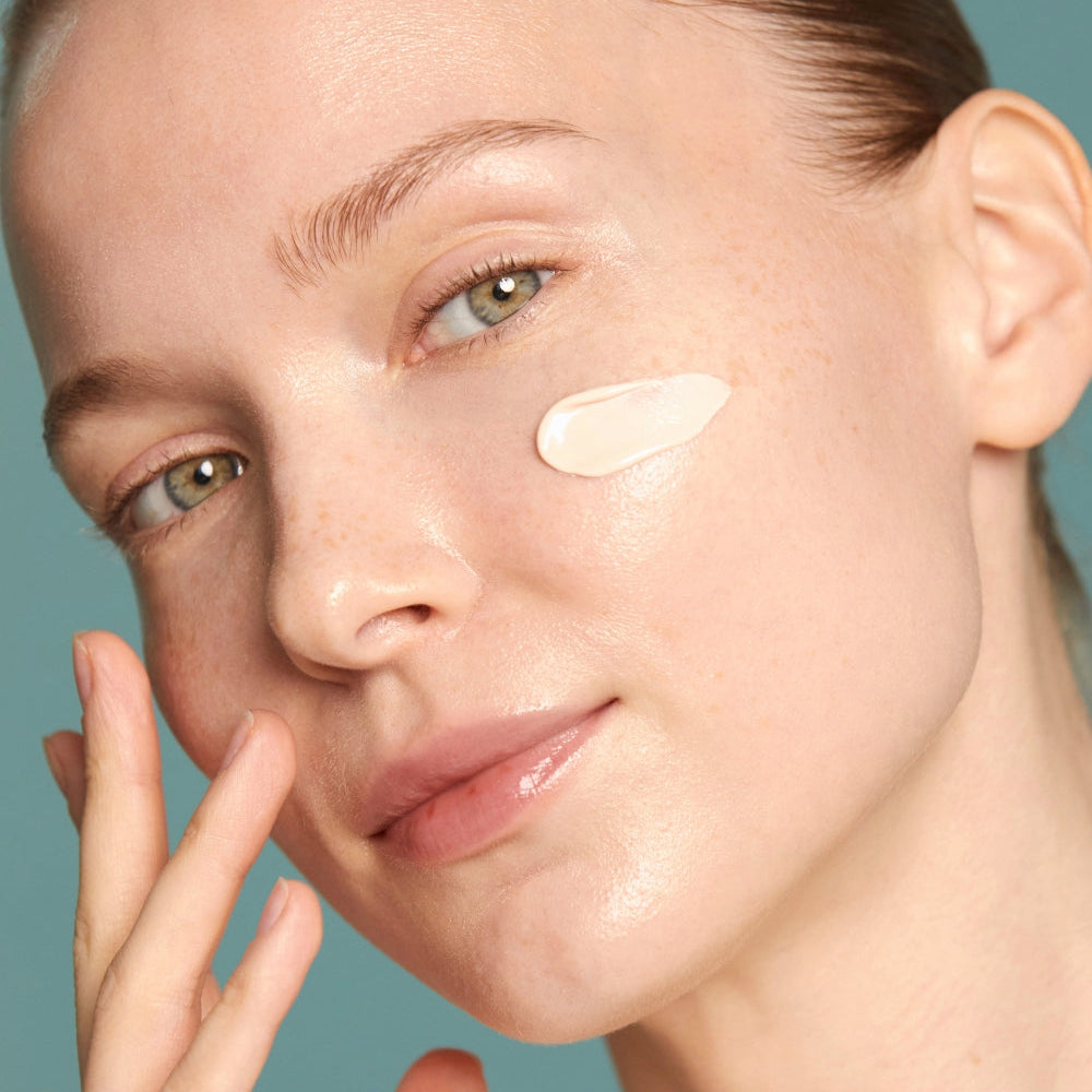 Voile Teinté Essence pour le Visage SPF 50+ PA++++