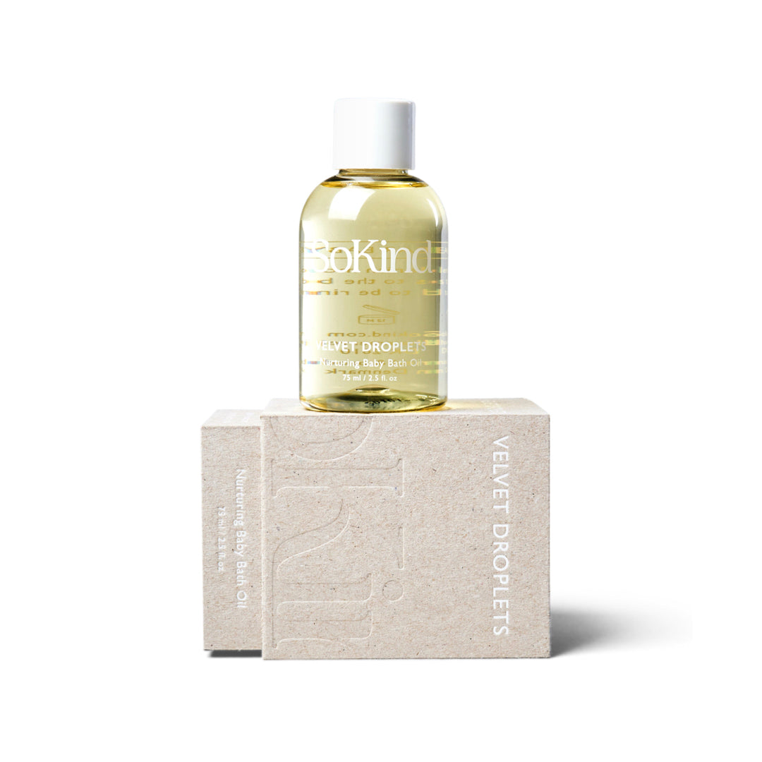 BLUE FOREVER offre un arôme fraîs et doux composé de l'agrume, du citron vert, du sel, et de la menthe poivrée. Le dentifrice blanchissant Selahatin éveille tous vos sens avec ses arômes fabriqués artisanalement et sa texture luxuriante.